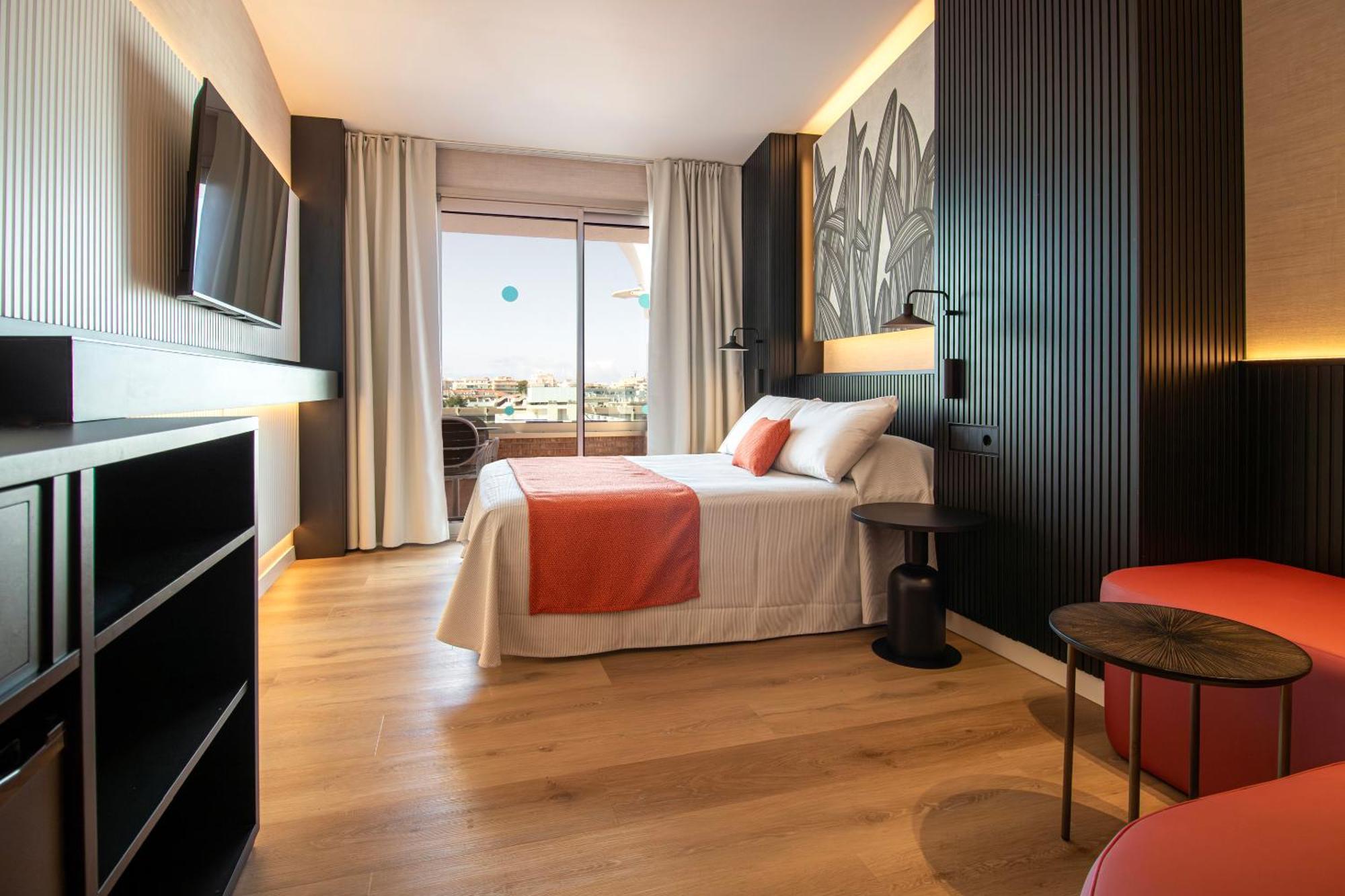 Golden Port Salou & Spa Phòng bức ảnh