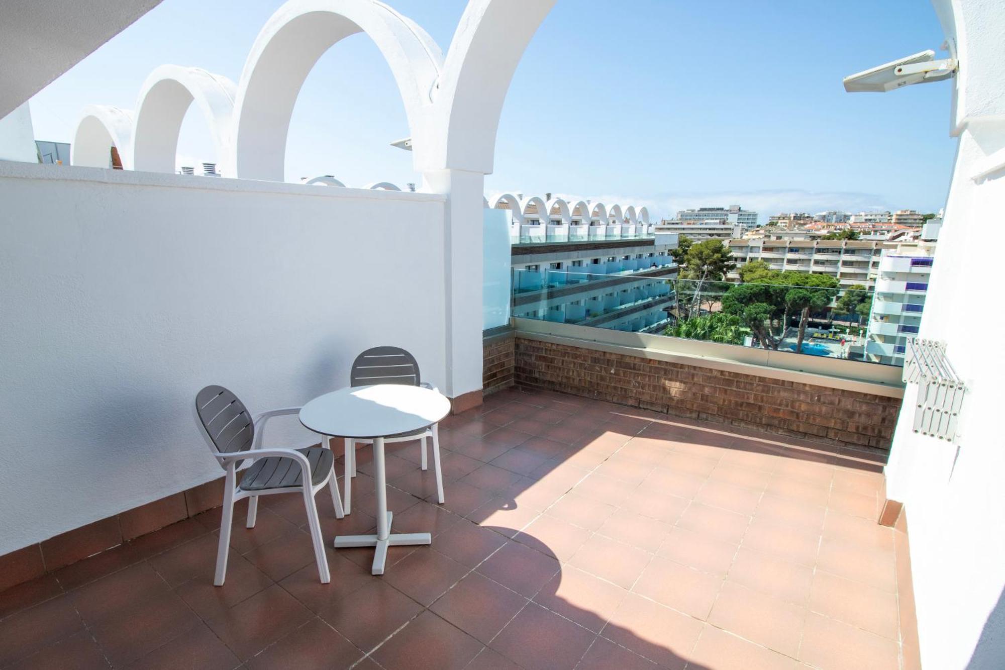 Golden Port Salou & Spa Phòng bức ảnh